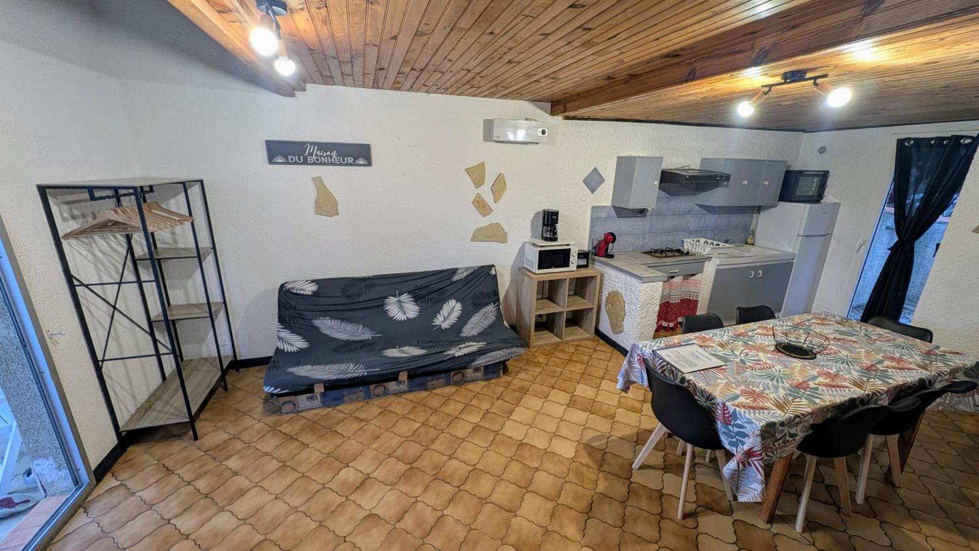 Gite La Capelle Roquefort Des Corbieres Sigean Narbonne Aude 객실 사진