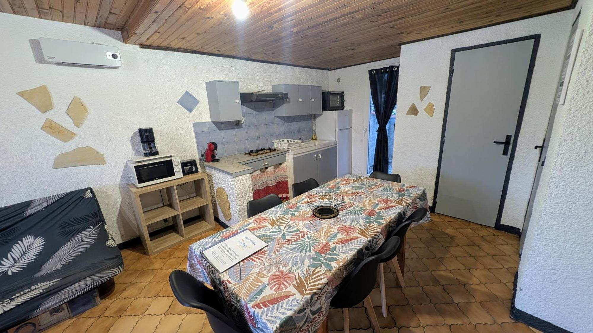 Gite La Capelle Roquefort Des Corbieres Sigean Narbonne Aude 객실 사진